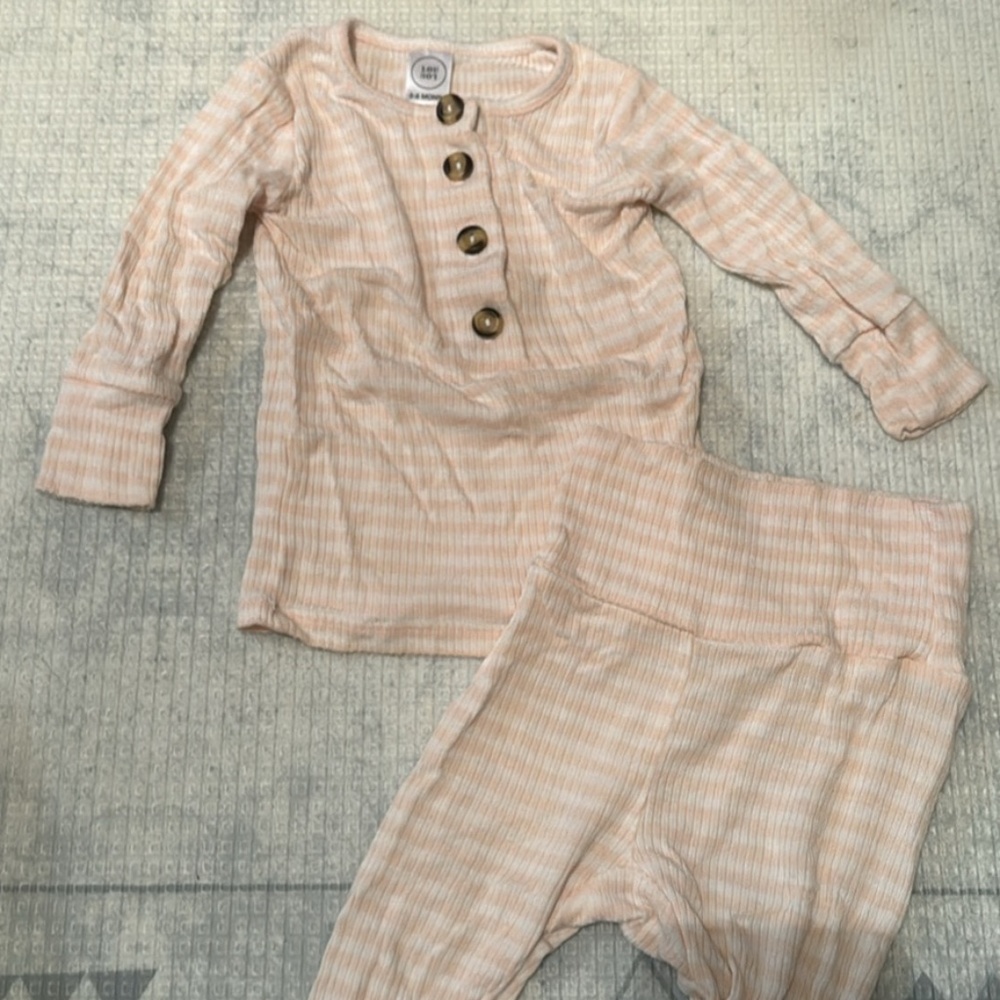 3-6 months Lou Lou and company pajamas